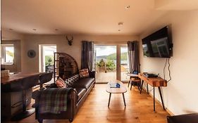 Luxury Cottage With Stunning Views Near Fairy Pools - School House 3