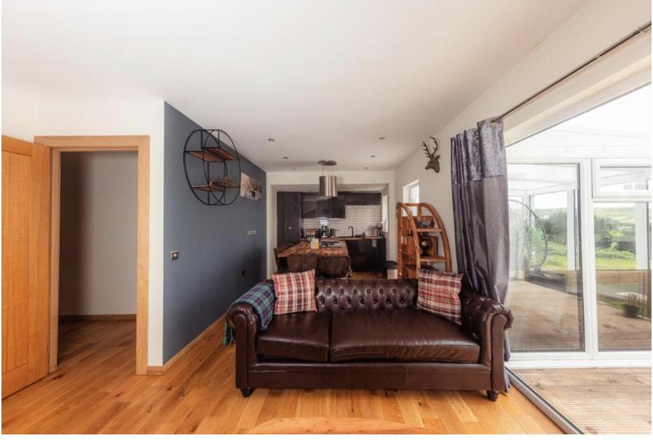 Luxury Cottage With Stunning Views Near Fairy Pools - School House 3 Carbost  Exterior photo