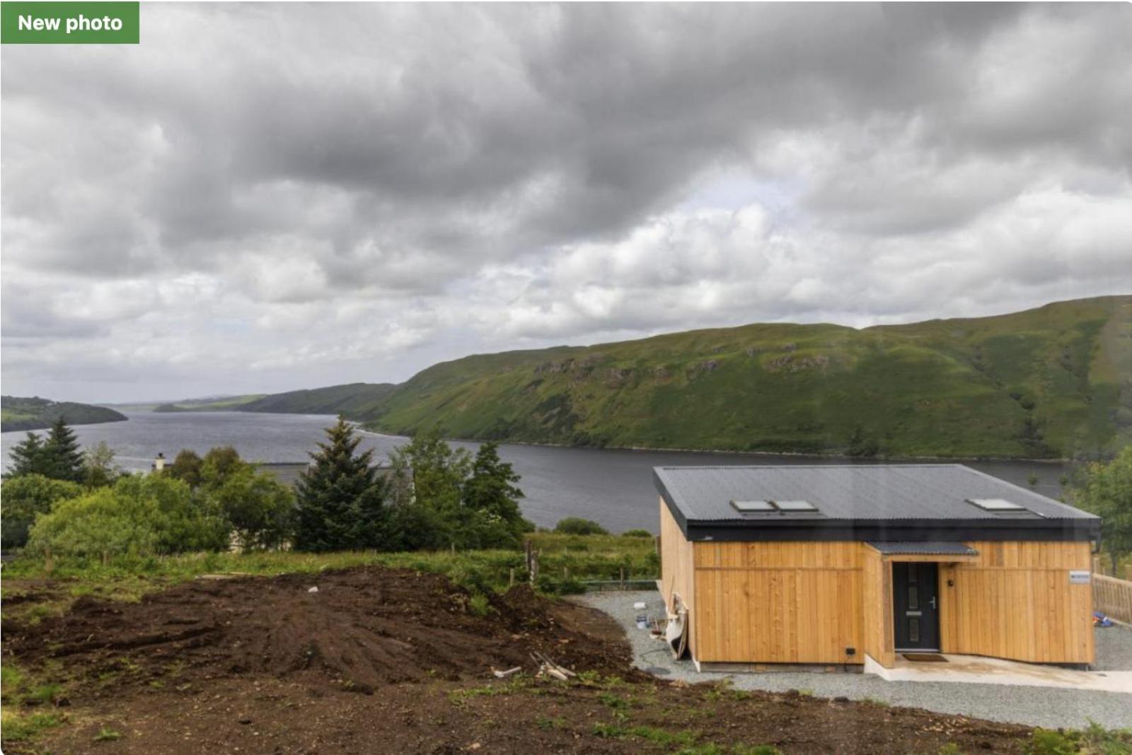 Luxury Cottage With Stunning Views Near Fairy Pools - School House 3 Carbost  Exterior photo