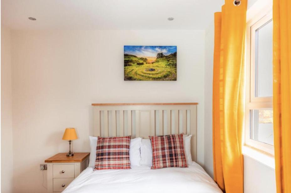 Luxury Cottage With Stunning Views Near Fairy Pools - School House 3 Carbost  Exterior photo